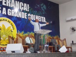 Culto de Campanha Queda do Gigante