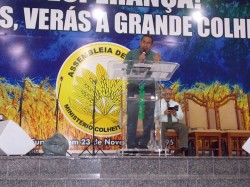 Culto de Campanha Queda do Gigante