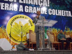 Culto de Campanha Queda do Gigante