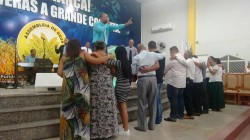 Culto de Adoração e Celebração a noite