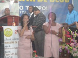 ANIVERSÁRIO DO CONJUNTO DAS IRMÃS E HOMENAGEM PELO ANIVERSÁRIO DE CASAMENTO DO PASTOR! (Congregação Itaboraí)