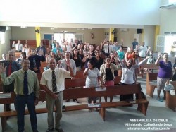 Obreiros e os donos das casas na Consagração e Escola Bíblica Dominical